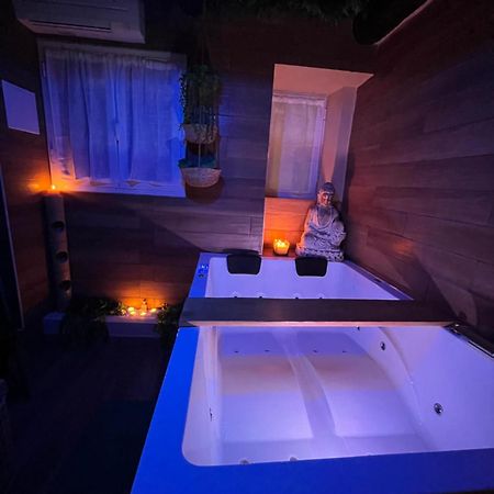דירות Le Balneo Jacuzzi Vieil Antibes Safranier מראה חיצוני תמונה