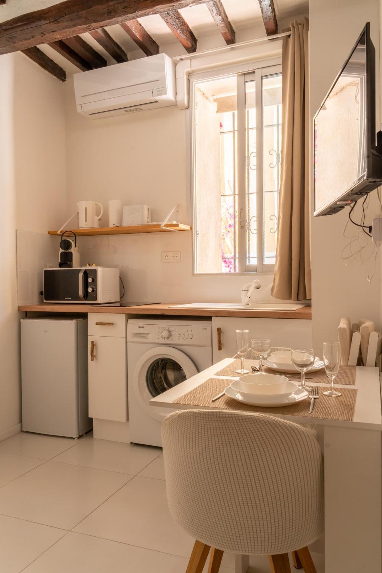 דירות Le Balneo Jacuzzi Vieil Antibes Safranier מראה חיצוני תמונה